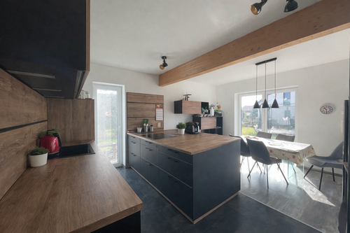 Foto - Haus zum Kaufen in Schkopau 450.000,00 € 120 m²