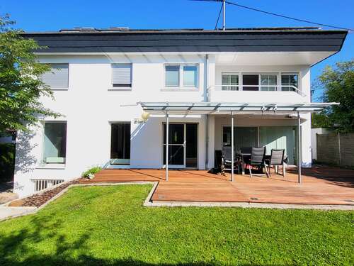 Foto - Haus zum Kaufen in Kirchentellinsfurt 1.070.000,00 € 273 m²
