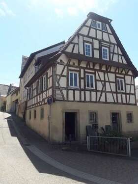 Foto - Haus zum Kaufen in Sinsheim 10.000,00 € 103 m²