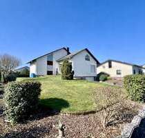 Haus zum Kaufen in Löhnberg 395.000,00 € 216 m²