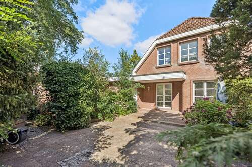 Foto - Haus zum Kaufen in Isernhagen 495.000,00 € 133 m²