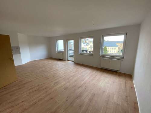 Foto - Wohnung zum Mieten in Greiz 556,40 € 107 m²