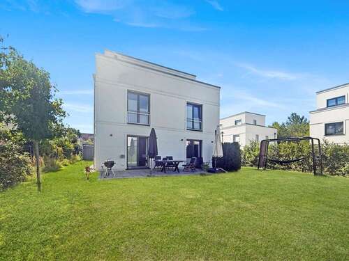 Foto - Haus zum Kaufen in Berlin 1.070.000,00 € 195.57 m²