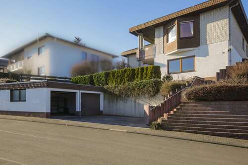 Foto - Haus zum Kaufen in Reiskirchen 390.000,00 € 203 m²