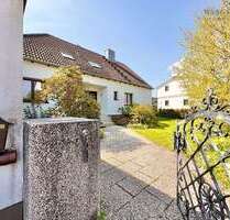 Haus zum Kaufen in Cadolzburg 595.000,00 € 225 m²