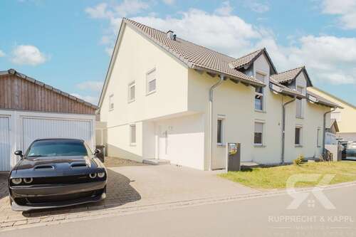 Foto - Haus zum Kaufen in Pressath 319.000,00 € 146 m²