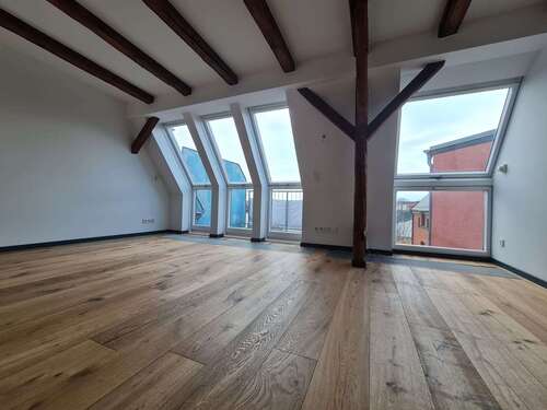 Foto - Wohnung zum Mieten in Zwickau 689,00 € 98.44 m²