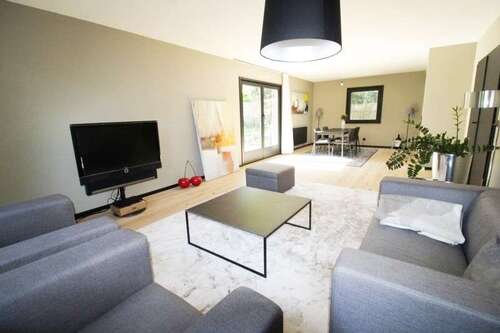 Foto - Haus zum Kaufen in Neusäß 1.645.000,00 € 150 m²