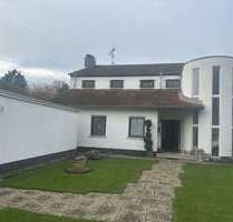 Haus zum Kaufen in Großkrotzenburg 995.000,00 € 342 m²