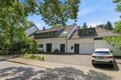 Haus zum Kaufen in Krefeld 1.380.000,00 € 427 m²