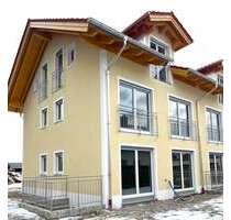 Haus zum Mieten in Egmating 2.750,00 € 174 m²