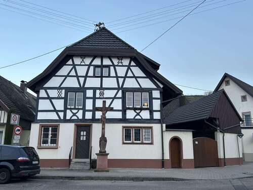 Foto - Haus zum Kaufen in Sasbach 549.000,00 € 271 m²