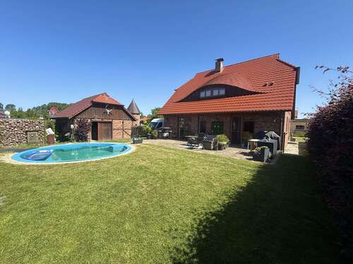 Foto - Haus zum Kaufen in Neukloster 515.000,00 € 195 m²