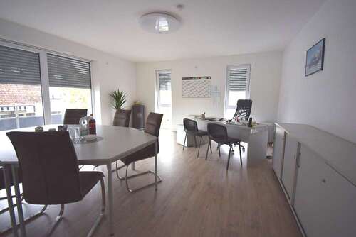 Foto - Halle in Edingen 3.300,00 € 270 m²