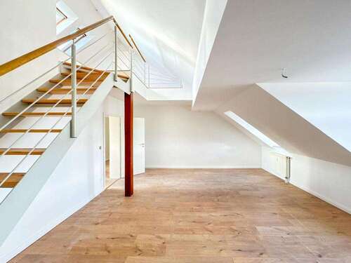 Foto - Wohnung zum Mieten in Chemnitz 700,00 € 116.07 m²