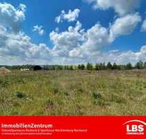 Grundstück in Rehna 125.000,00 € 6407 m²