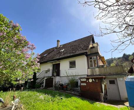 Foto - Haus zum Kaufen in Badenweiler 425.000,00 € 245 m²