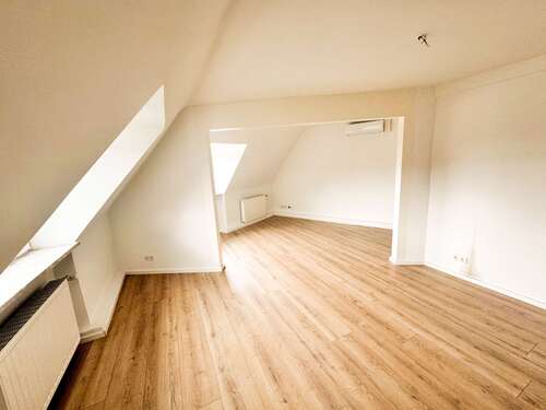 Foto - Wohnung zum Mieten in Düsseldorf 882,00 € 65 m²