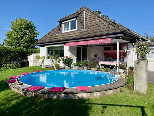 Foto - Haus zum Kaufen in Neumünster 435.000,00 € 216 m²