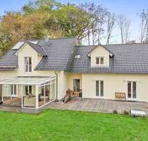 Haus zum Kaufen in Nümbrecht 549.000,00 € 256.99 m²