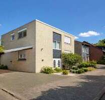 Haus zum Kaufen in Kaarst 699.000,00 € 382 m²