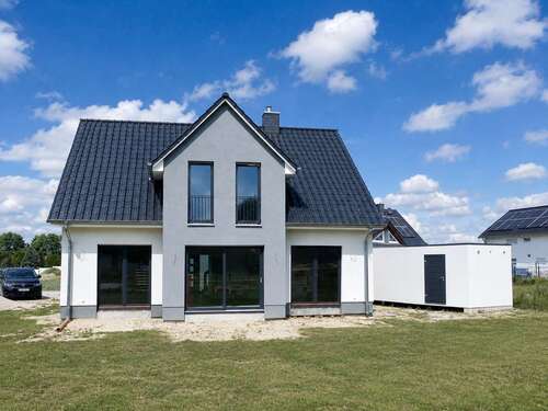 Foto - Haus zum Kaufen in Münchhausen 389.900,00 € 151 m²