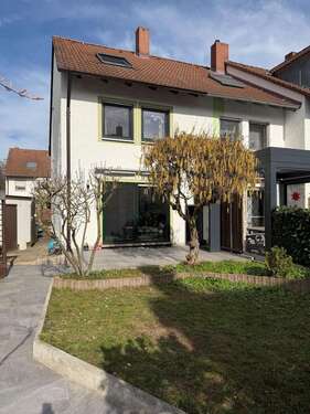 Foto - Haus zum Kaufen in Fürth 669.000,00 € 128 m²