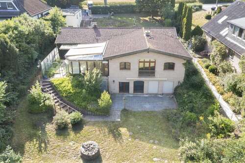 Foto - Haus zum Kaufen in Bad Schwartau (Groß Parin) 649.000,00 € 248 m²