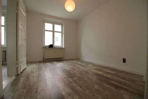 Foto - Wohnung zum Mieten in Plauen 250,00 € 49.18 m²