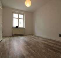 Wohnung zum Mieten in Plauen 250,00 € 49.18 m²