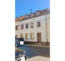 Haus zum Kaufen in Meerane 55.000,00 € 101 m²