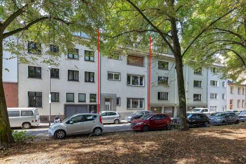 Foto - Haus zum Kaufen in Krefeld 598.000,00 € 298 m²