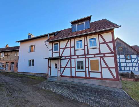 Foto - Haus zum Kaufen in Niederaula 310.000,00 € 232 m²