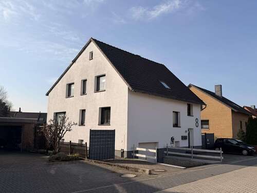 Foto - Haus zum Kaufen in Isenbüttel 389.000,00 € 174.38 m²