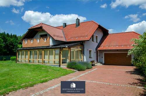 Foto - Haus zum Kaufen in Illschwang Augsberg 415.000,00 € 250.04 m²