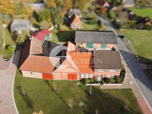 Foto - Haus zum Kaufen in Suhlendorf Nestau 320.000,00 € 240 m²