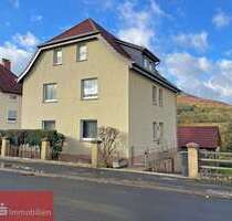 Haus zum Kaufen in Tann 245.000,00 € 204 m²