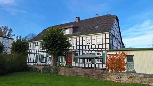 Foto - Haus zum Kaufen in Wetter 595.000,00 € 468 m²