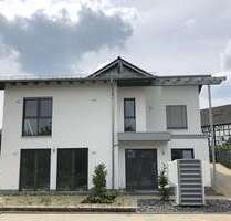 Haus zum Mieten in Neunkirchen-Seelscheid 1.700,00 € 140 m²