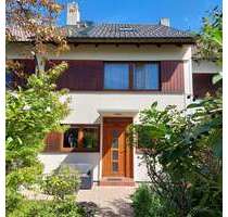 Haus zum Kaufen in Höhenkirchen-Siegertsbrunn 895.000,00 € 135 m²