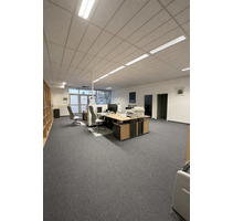 Büro in Zeilsheim 2.965,00 € 443.83 m²