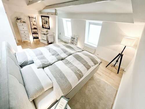 Foto - Wohnung zum Mieten in Hamburg 3.620,00 € 240 m²