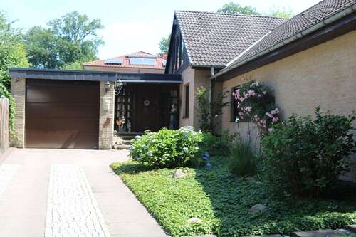 Foto - Haus zum Kaufen in Hude 519.000,00 € 204 m²