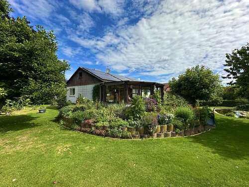 Foto - Haus zum Kaufen in Adelsdorf 540.000,00 € 174 m²