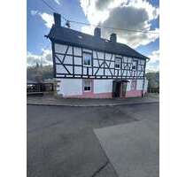 Haus zum Mieten in Niederbrombach 700,00 € 120 m²