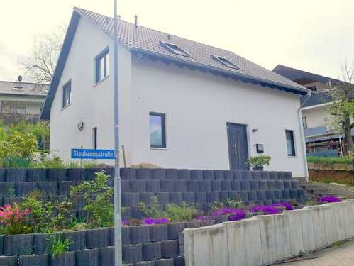 Foto - Haus zum Kaufen in Lehmen 415.000,00 € 151 m²
