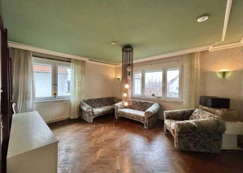 Foto - Haus zum Kaufen in Üchtelhausen 180.000,00 € 150 m²