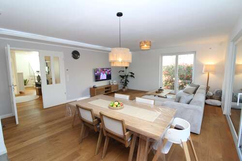 Foto - Haus zum Mieten in Maintal 2.600,00 € 150 m²