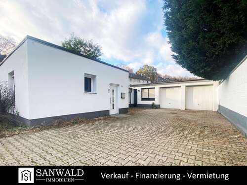 Foto - Haus zum Mieten in Duisburg 1.100,00 € 110 m²