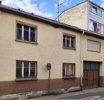 Haus zum Kaufen in Ludwigshafen 280.000,00 € 240 m²